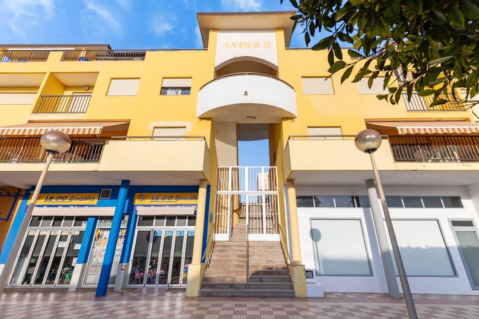 3 bedroom Penthouse for sale in Tavernes de la Valldigna with pool garage - € 280,000 (Ref: 9994448)