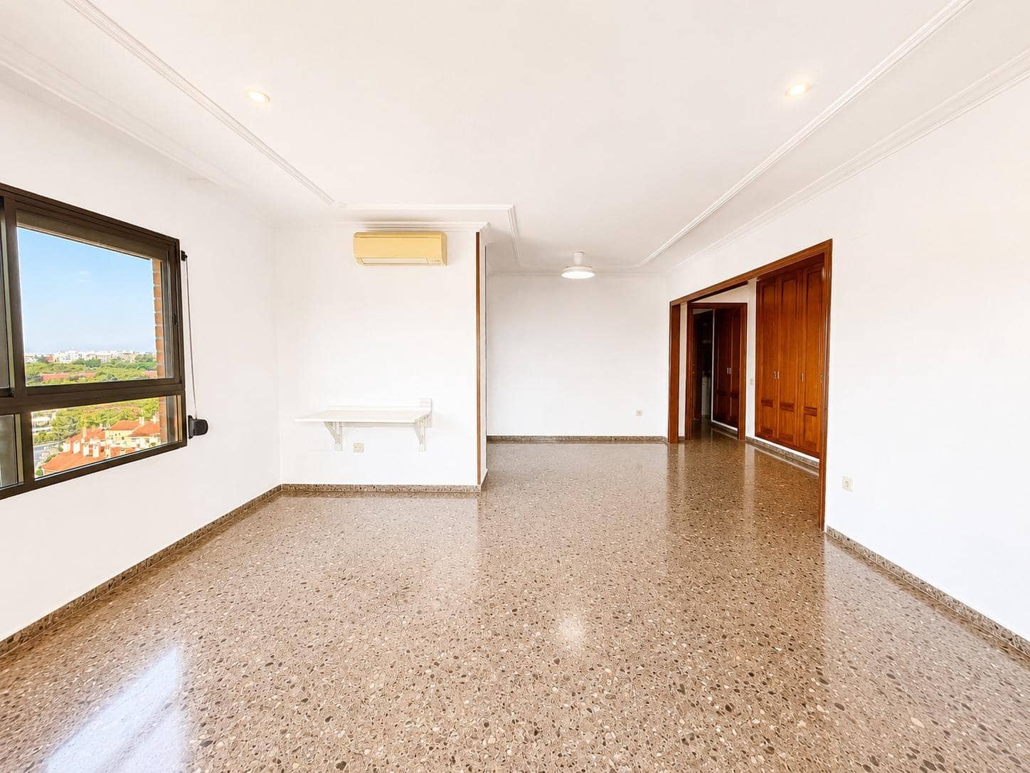 3 soveværelse Lejlighed til leje i Paterna med garage - € 1.200 (Ref: 9994450)