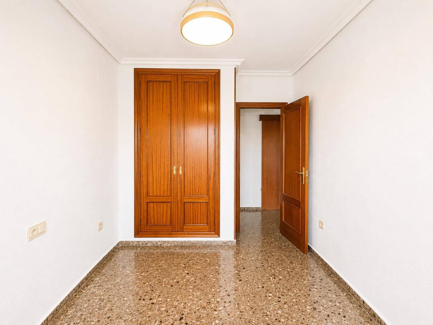 3 soveværelse Lejlighed til leje i Paterna med garage - € 1.200 (Ref: 9994450)