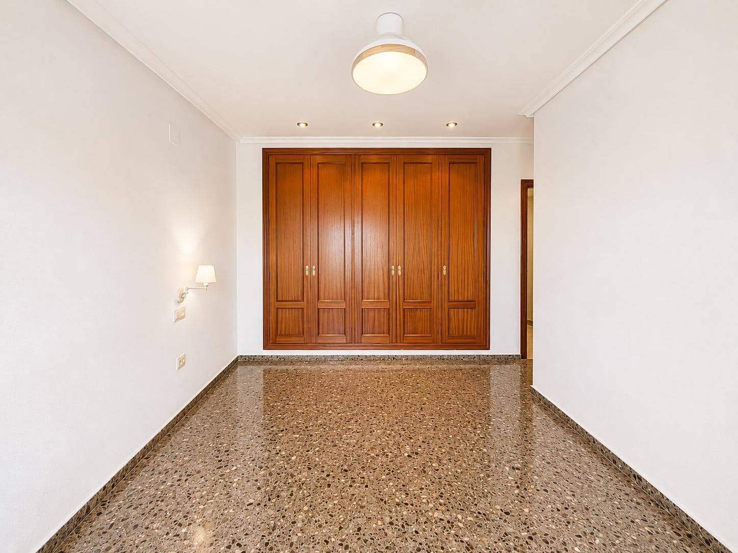 3 soveværelse Lejlighed til leje i Paterna med garage - € 1.200 (Ref: 9994450)