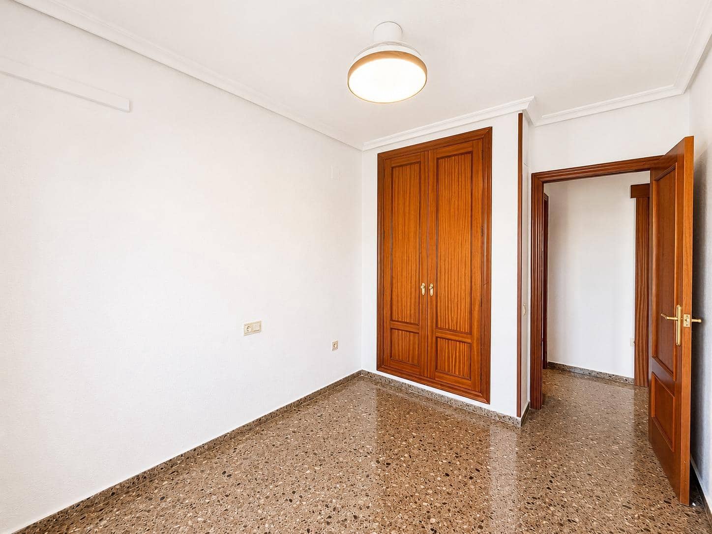 3 soveværelse Lejlighed til leje i Paterna med garage - € 1.200 (Ref: 9994450)