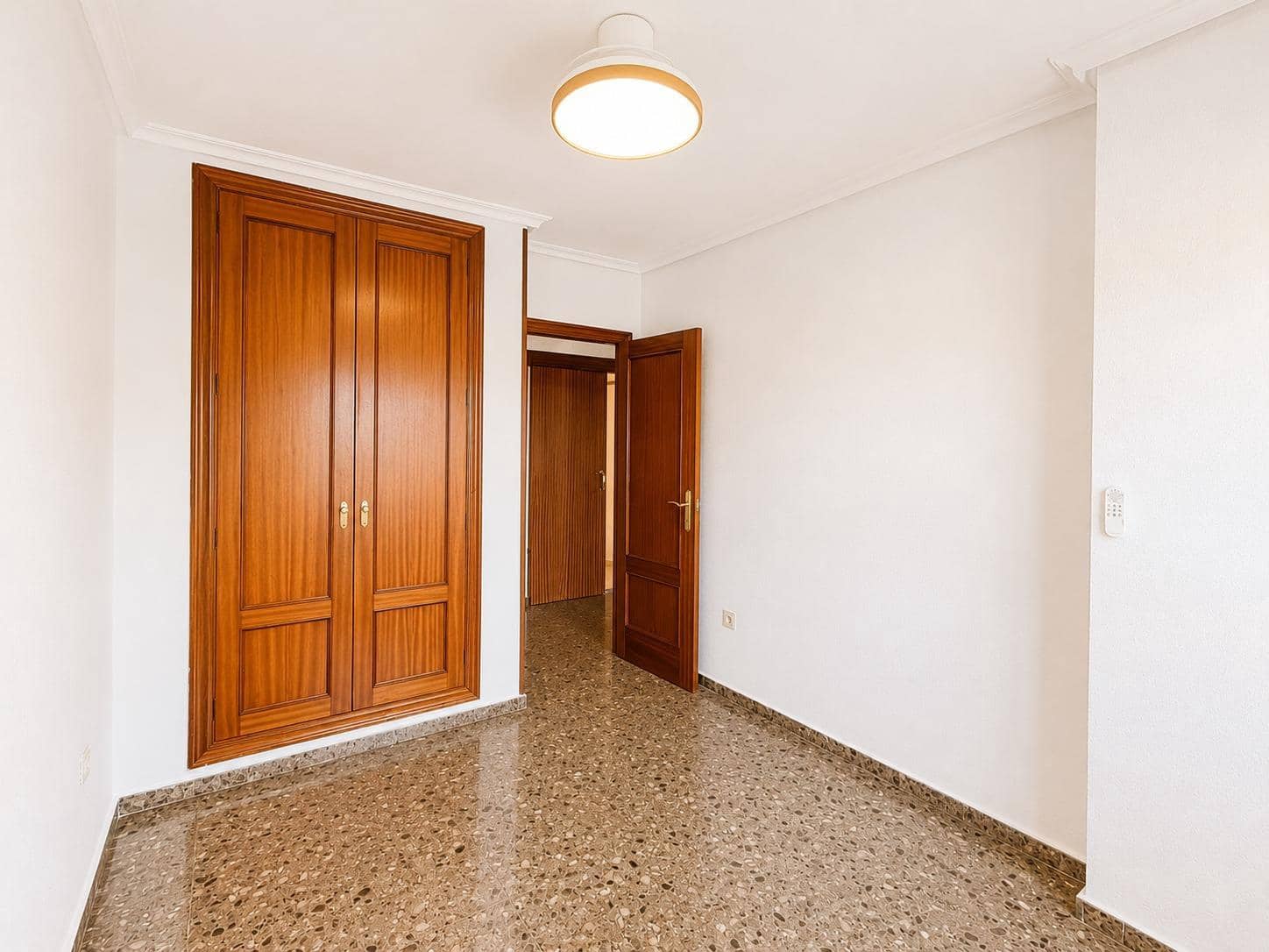 3 soveværelse Lejlighed til leje i Paterna med garage - € 1.200 (Ref: 9994450)