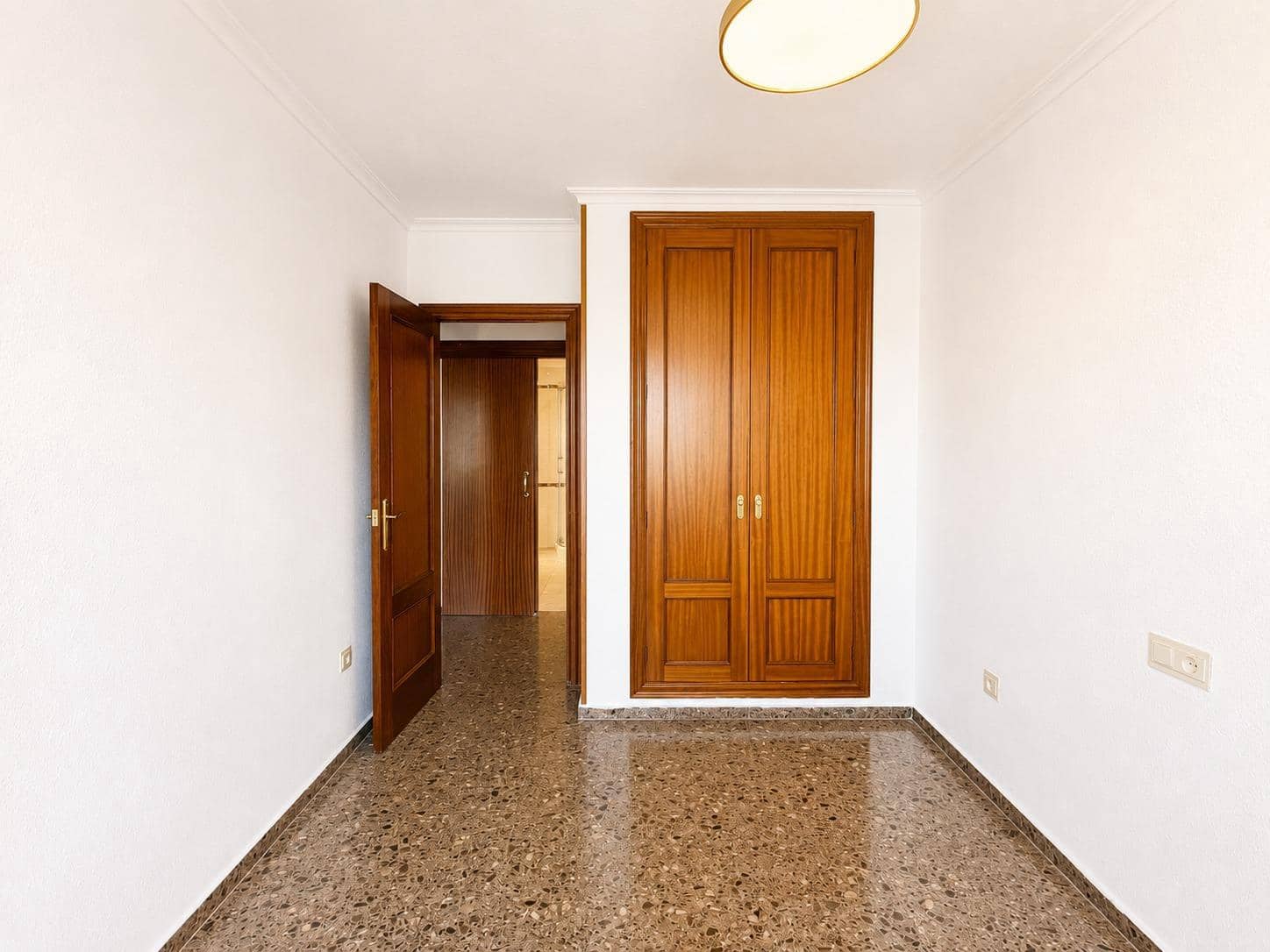 3 soveværelse Lejlighed til leje i Paterna med garage - € 1.200 (Ref: 9994450)