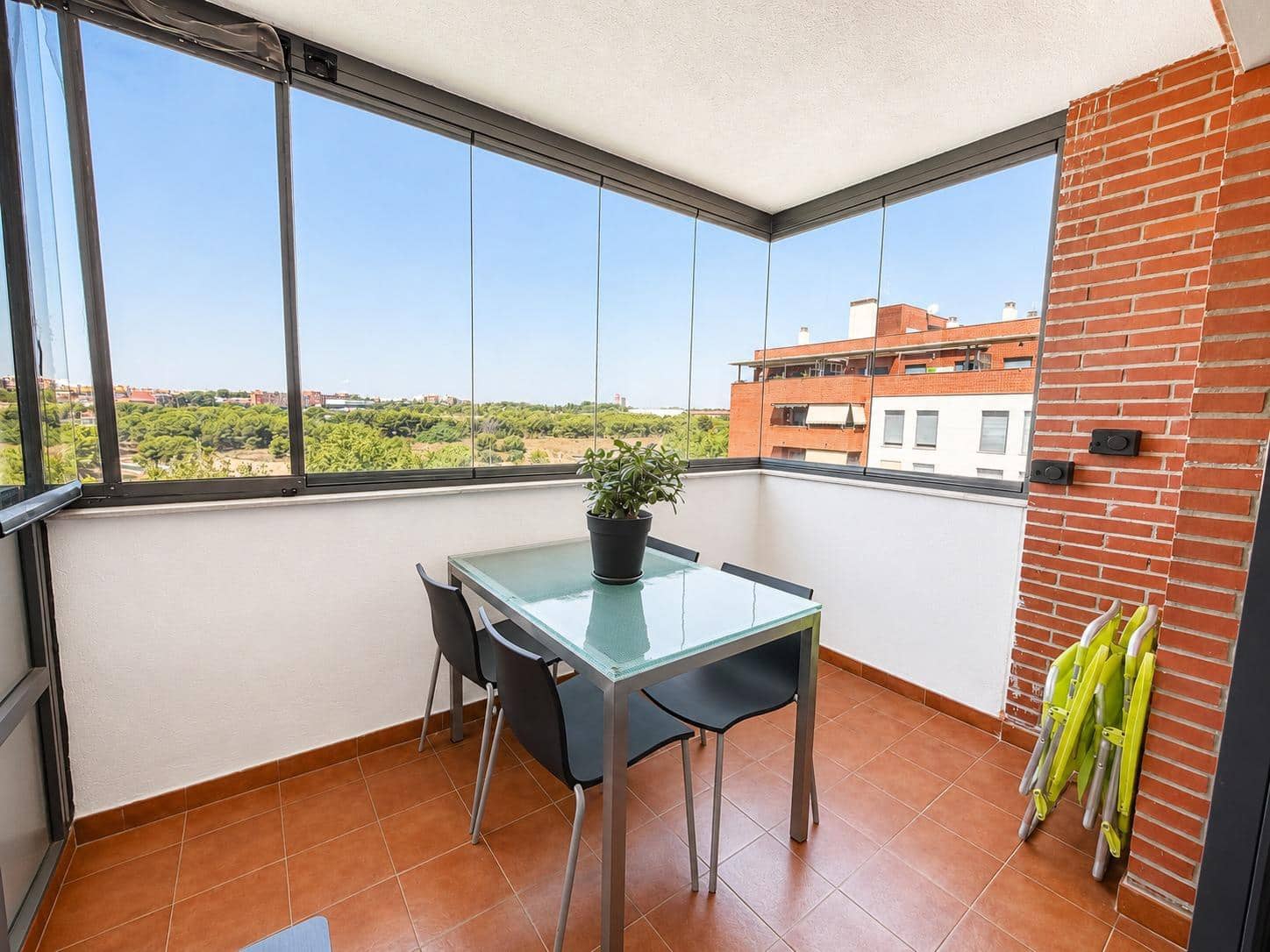 3 bedroom Flat for rent in Paterna with pool - € 1,500 (Ref: 9994451)
