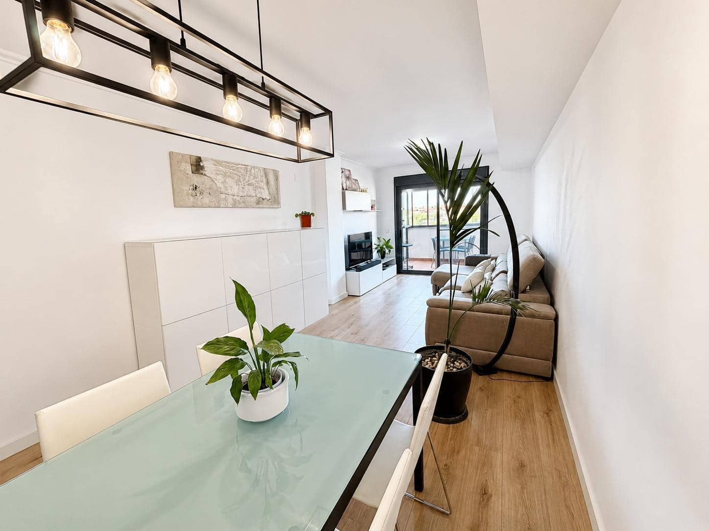 3 bedroom Flat for rent in Paterna with pool - € 1,500 (Ref: 9994451)