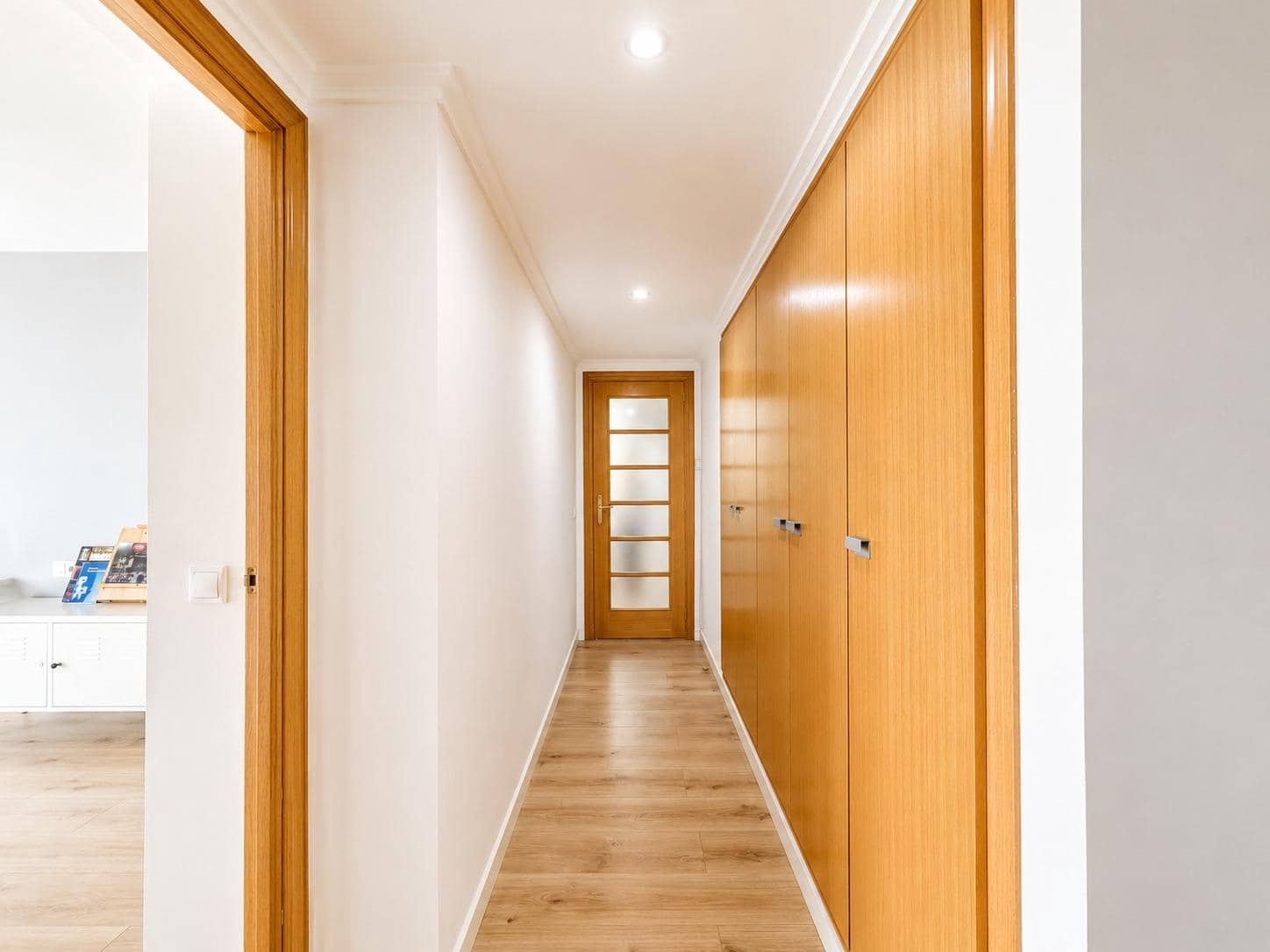 3 bedroom Flat for rent in Paterna with pool - € 1,500 (Ref: 9994451)