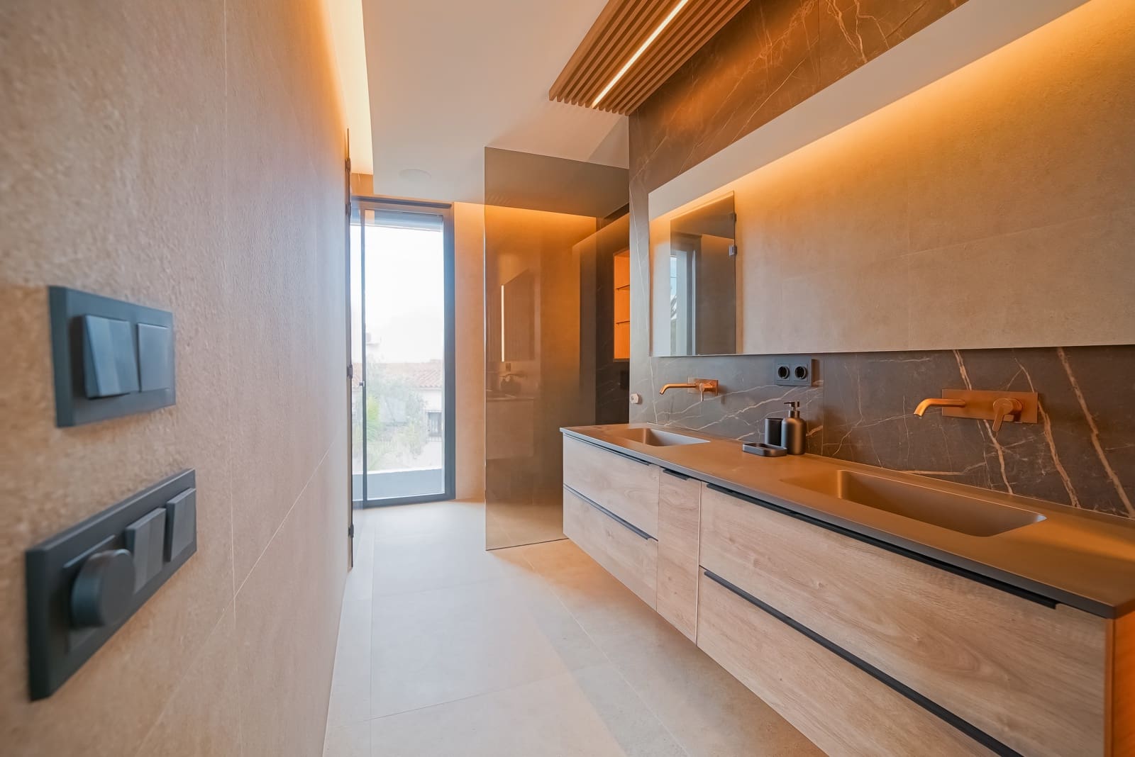 4 bedroom Villa for sale in Calpe / Calp with pool garage - € 2,490,000 (Ref: 8093873)