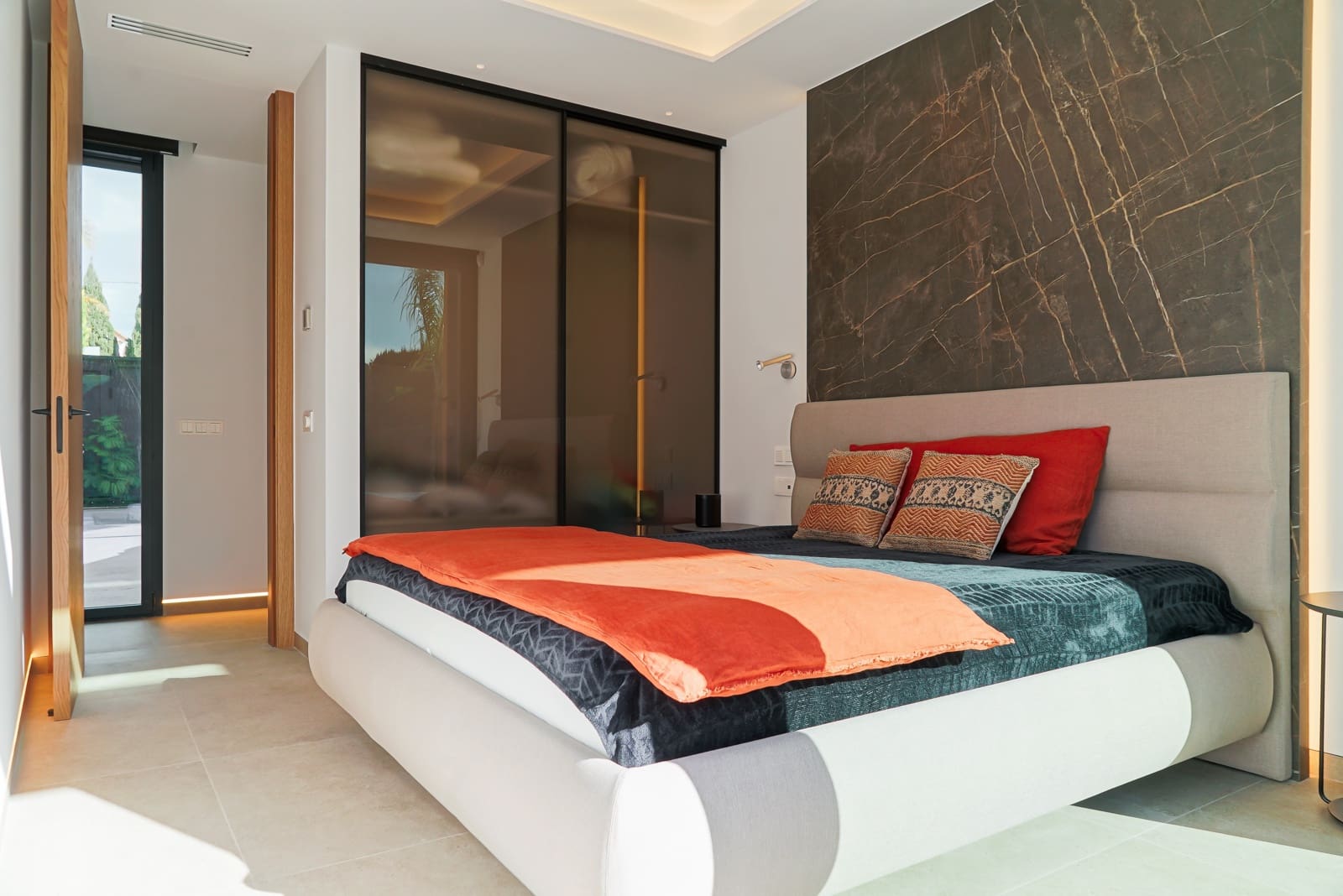 4 bedroom Villa for sale in Calpe / Calp with pool garage - € 2,490,000 (Ref: 8093873)