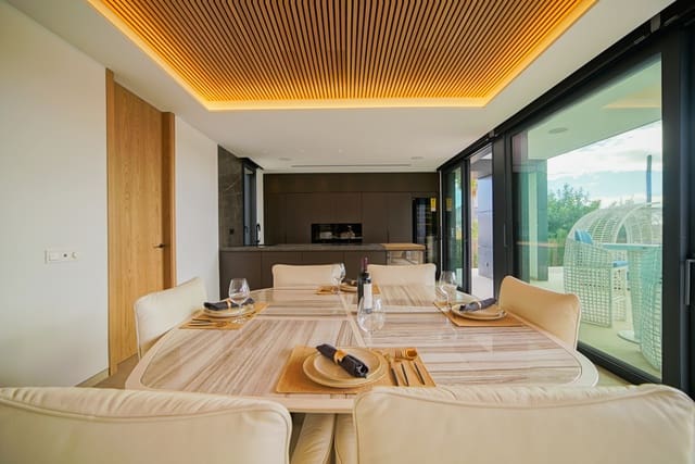 4 bedroom Villa for sale in Cometa - Carrió, Calpe / Calp with pool garage - € 2,490,000 (Ref: 8093873)