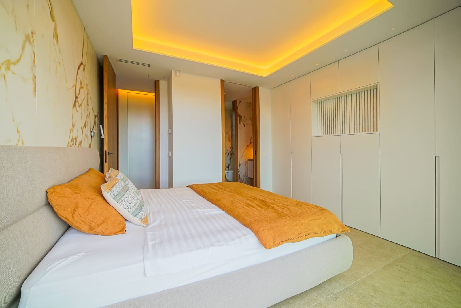 4 bedroom Villa for sale in Calpe / Calp with pool garage - € 2,490,000 (Ref: 8093873)