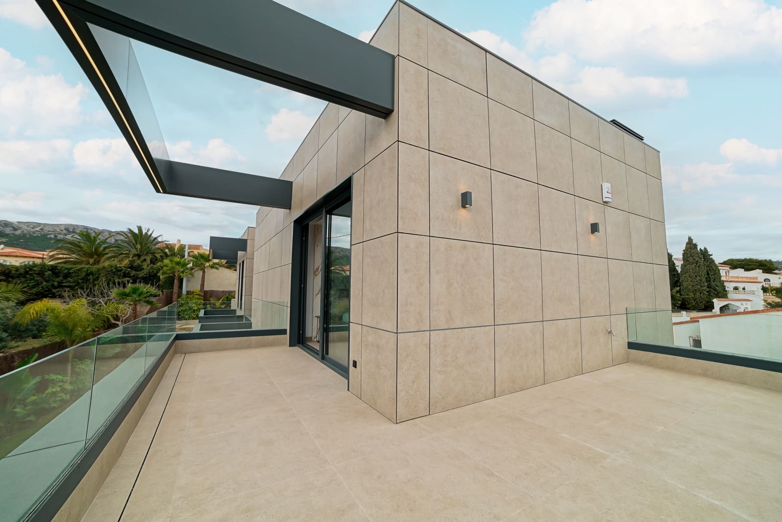 4 bedroom Villa for sale in Calpe / Calp with pool garage - € 2,490,000 (Ref: 8093873)