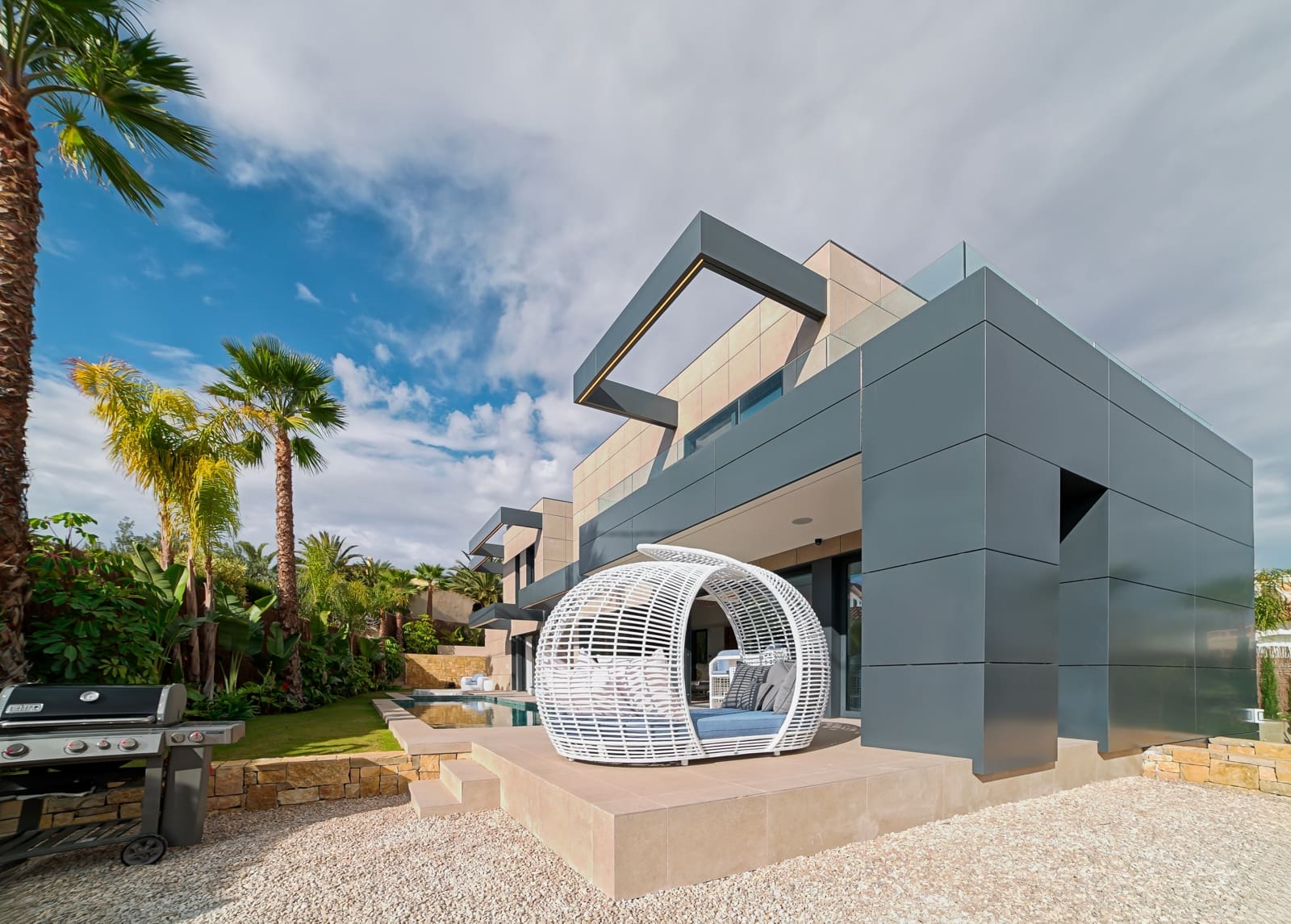 4 bedroom Villa for sale in Calpe / Calp with pool garage - € 2,490,000 (Ref: 8093873)