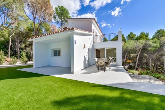 3 bedroom Villa for sale in Altea la Vella, Altea with pool - € 695,000 (Ref: 9628116)