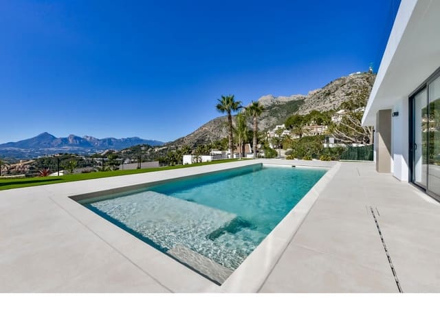 5 sovrum Villa till salu i Altea med pool garage - 2 690 000 € (Ref: 9877492)