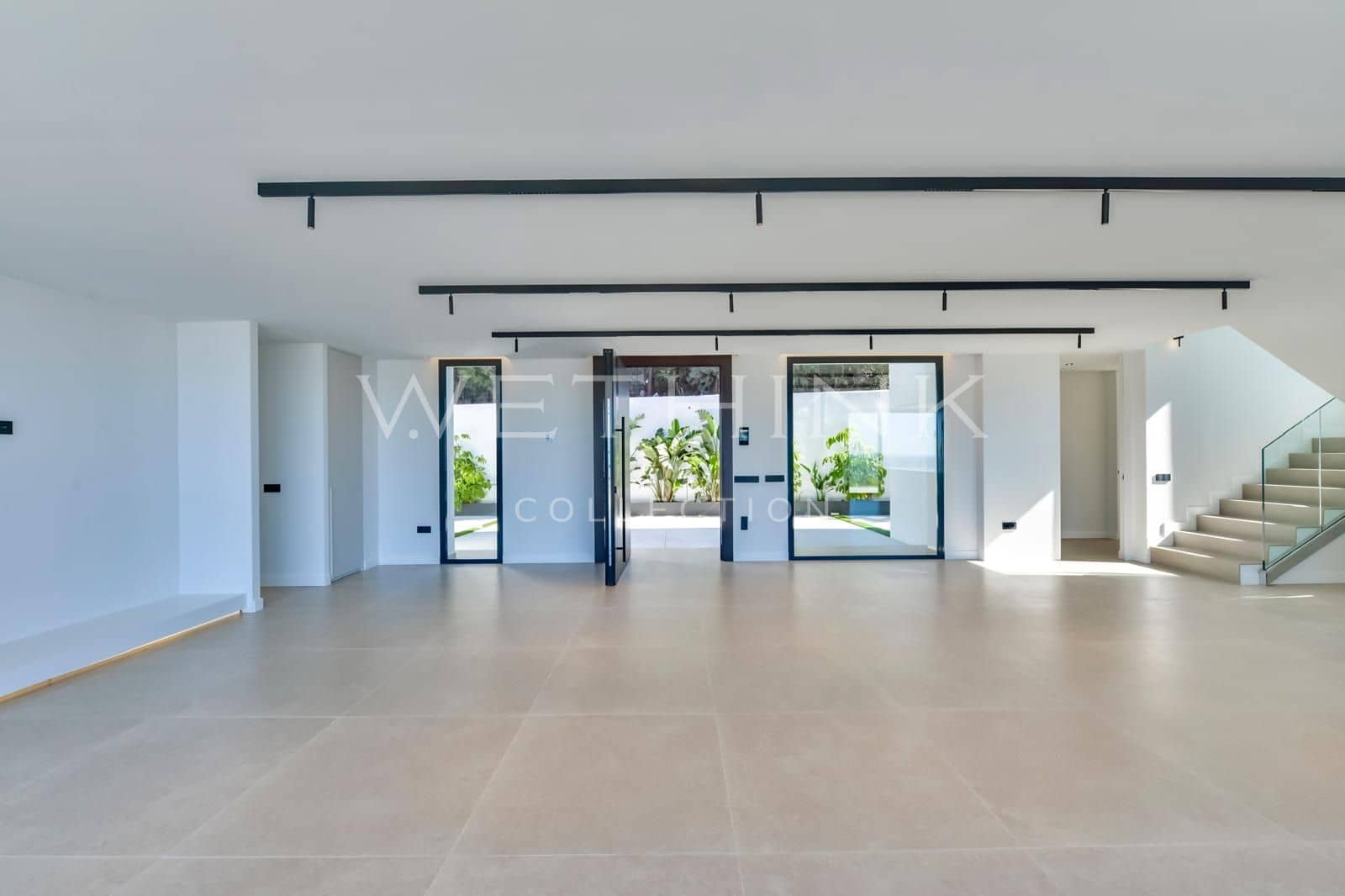 5 bedroom Villa for sale in Altea with pool garage - € 2,690,000 (Ref: 9877492)