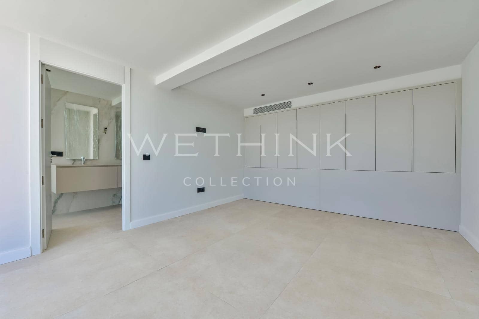 5 bedroom Villa for sale in Altea with pool garage - € 2,690,000 (Ref: 9877492)