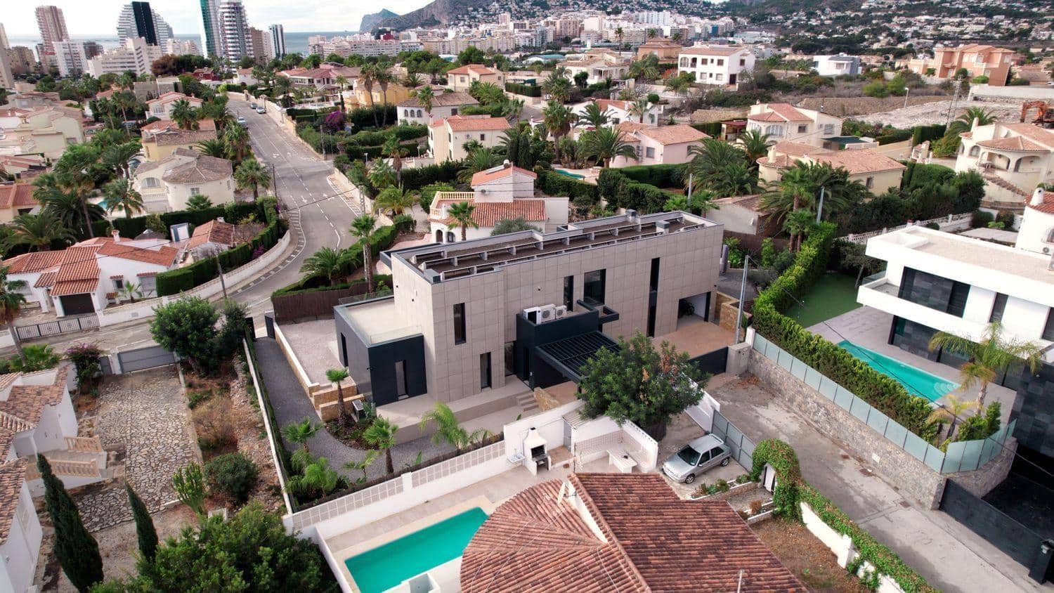 4 soverom Villa til salgs i Calpe / Calp med svømmebasseng garasje - € 2 290 000 (Ref: 9907536)