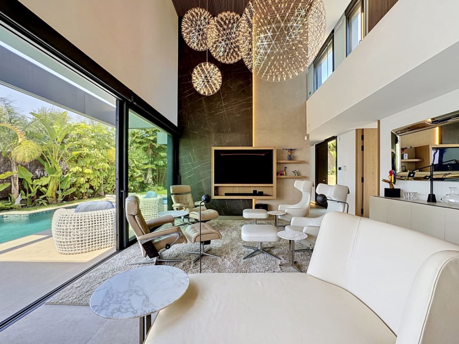 4 soverom Villa til salgs i Calpe / Calp med svømmebasseng garasje - € 2 290 000 (Ref: 9907536)