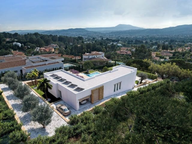 4 sypialnia Willa na sprzedaż w Javea / Xàbia z basenem garażem - 1 980 000 € (Ref: 10009657)