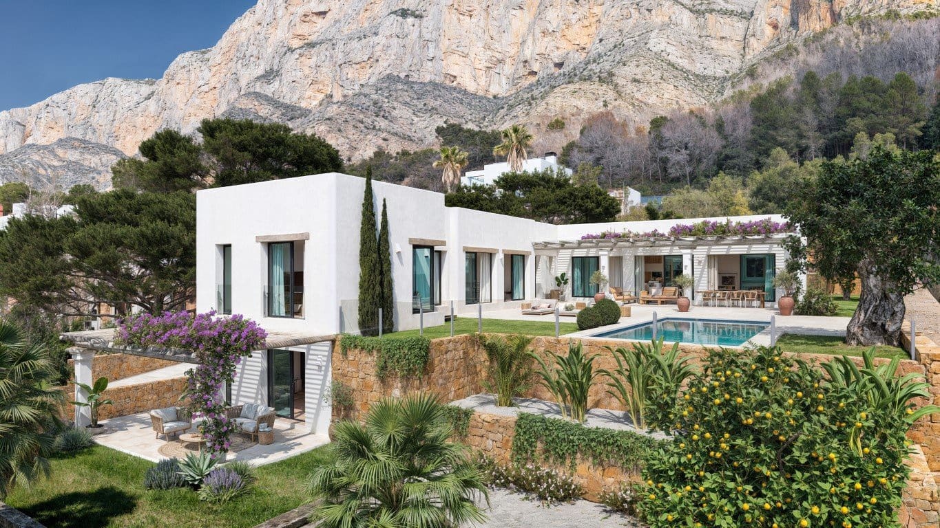 4 sypialnia Willa na sprzedaż w Javea / Xabia z basenem garażem - 1 980 000 € (Ref: 10009657)