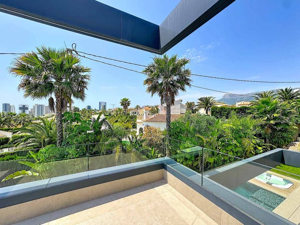 Chalet de 4 habitaciones en Calpe / Calp en venta con piscina garaje - 2.290.000 € (Ref: 10081274)