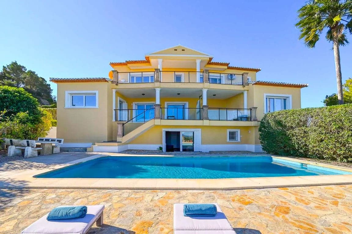 4 bedroom Villa for sale in Javea / Xabia with pool garage - € 1,685,000 (Ref: 10098824)