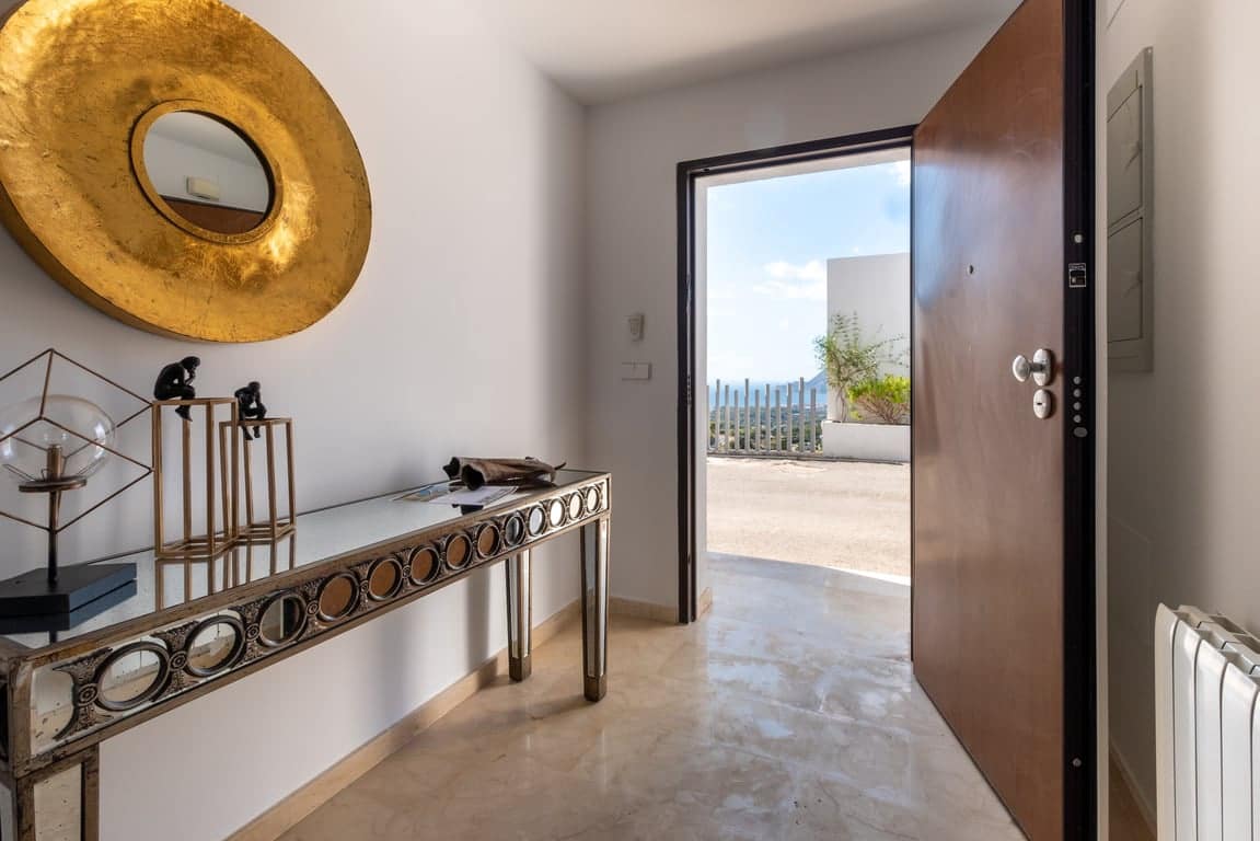 4 sypialnia Willa na sprzedaż w Altea z basenem garażem - 990 000 € (Ref: 10130448)