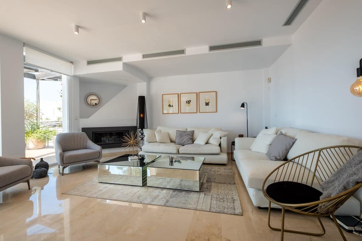 4 sypialnia Willa na sprzedaż w Altea z basenem garażem - 990 000 € (Ref: 10130448)