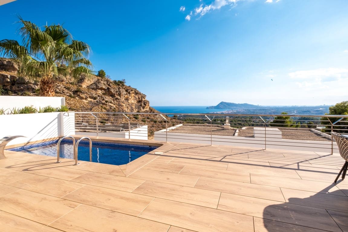 4 sypialnia Willa na sprzedaż w Altea z basenem garażem - 990 000 € (Ref: 10130448)