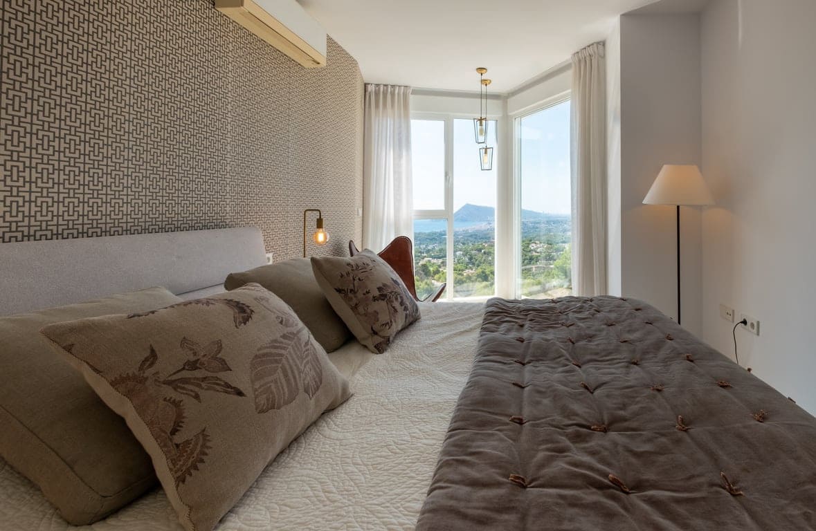 4 sypialnia Willa na sprzedaż w Altea z basenem garażem - 990 000 € (Ref: 10130448)