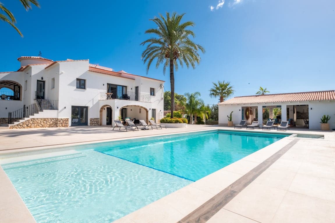 5 bedroom Villa for sale in Javea / Xabia with pool garage - € 2,500,000 (Ref: 10130836)