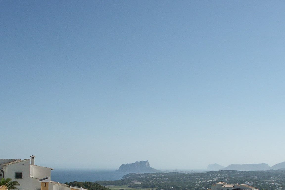 Building Plot for sale in Moraira - € 386,400 (Ref: 10132182)