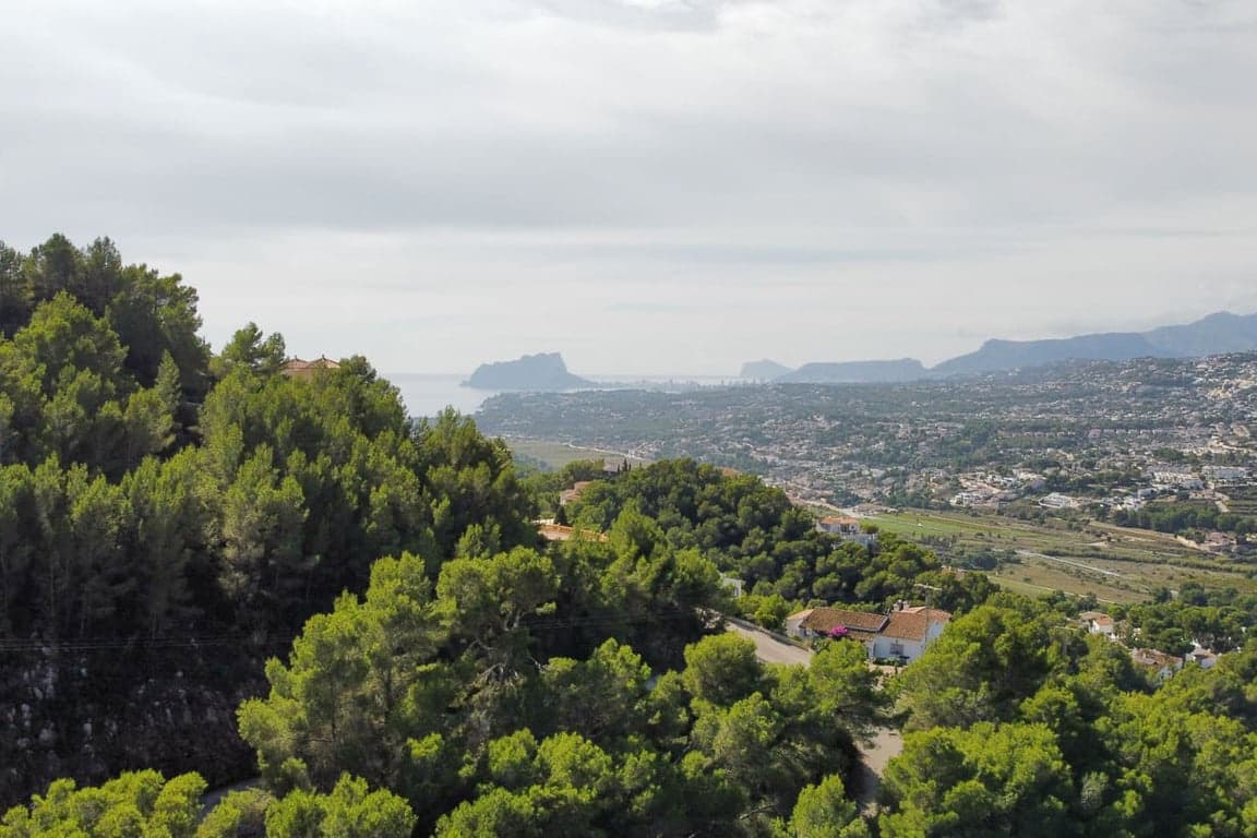 Building Plot for sale in Moraira - € 386,400 (Ref: 10132182)