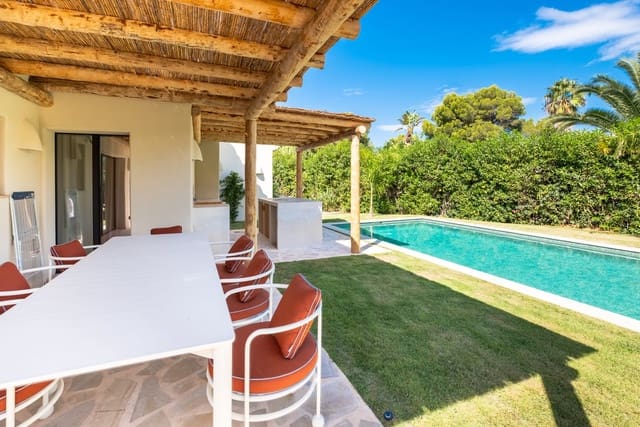 4 soveværelse Villa til salg i Javea / Xàbia med swimmingpool garage - € 1.250.000 (Ref: 10154335)