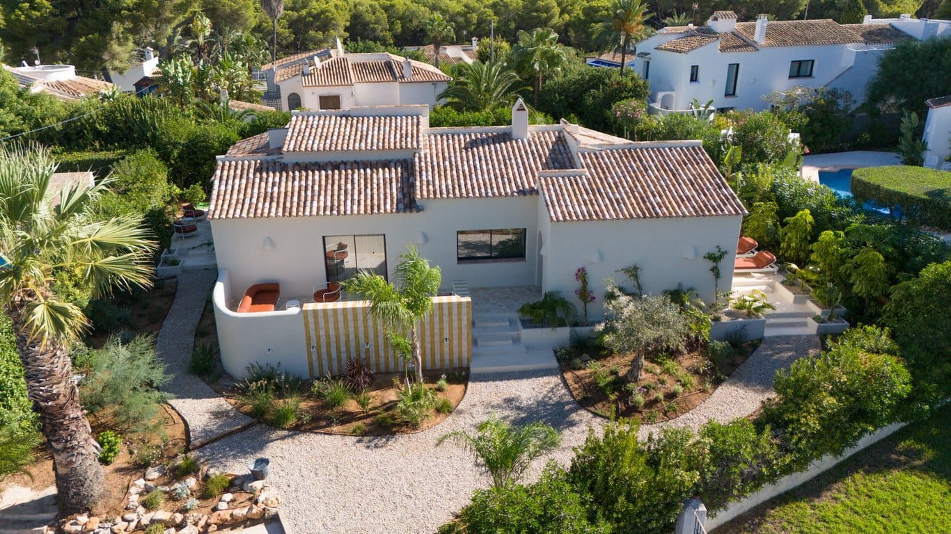 4 bedroom Villa for sale in Javea / Xabia with pool garage - € 1,250,000 (Ref: 10154335)