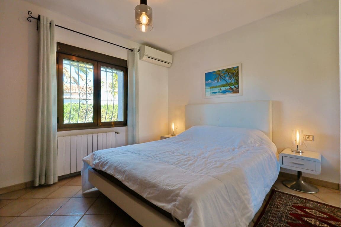 2 bedroom Villa for sale in Javea / Xabia with pool - € 899,000 (Ref: 10162521)