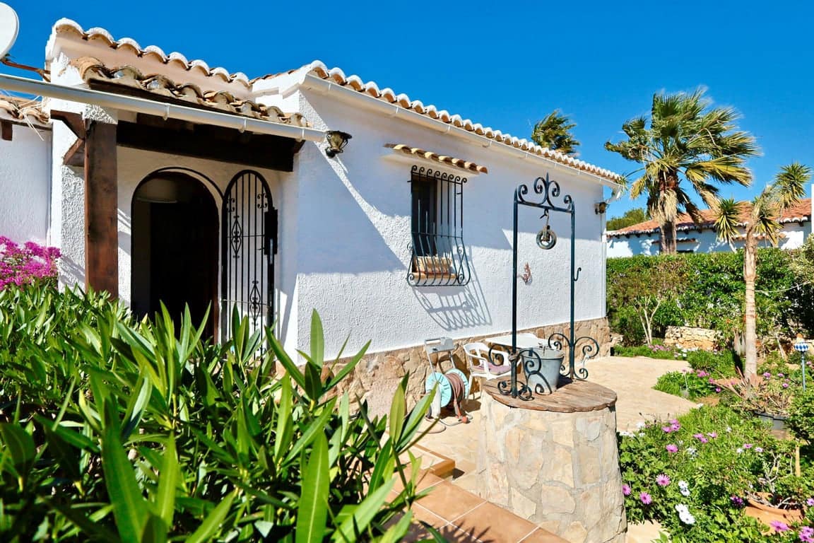 2 bedroom Villa for sale in Javea / Xabia with pool - € 899,000 (Ref: 10162521)