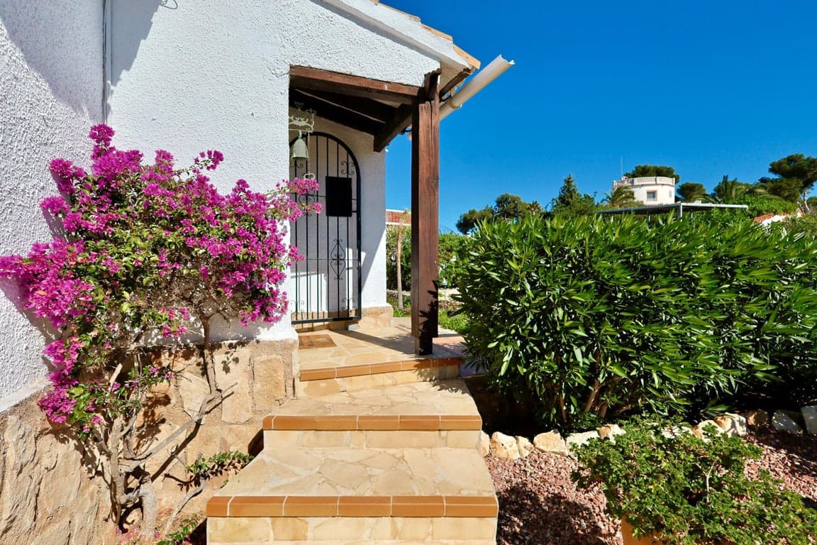 2 bedroom Villa for sale in Javea / Xabia with pool - € 899,000 (Ref: 10162521)