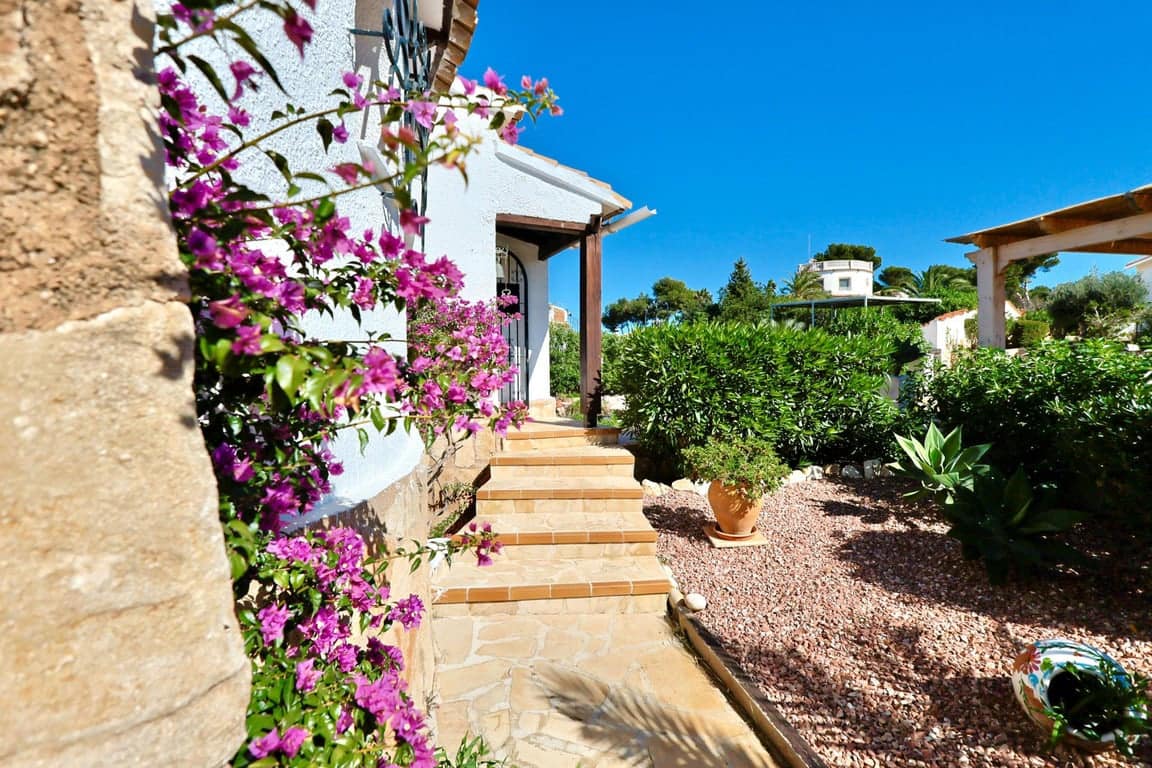 2 bedroom Villa for sale in Javea / Xabia with pool - € 899,000 (Ref: 10162521)