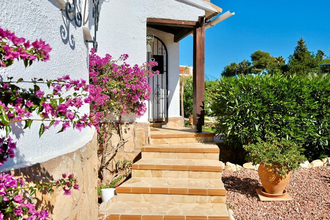 2 bedroom Villa for sale in Javea / Xabia with pool - € 899,000 (Ref: 10162521)