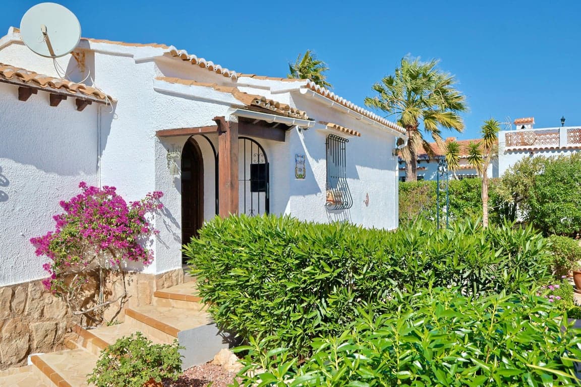 2 bedroom Villa for sale in Javea / Xabia with pool - € 899,000 (Ref: 10162521)