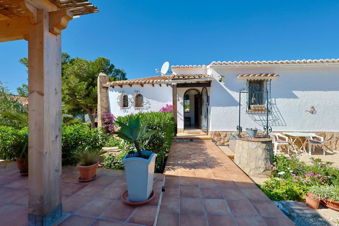 2 bedroom Villa for sale in Javea / Xabia with pool - € 899,000 (Ref: 10162521)