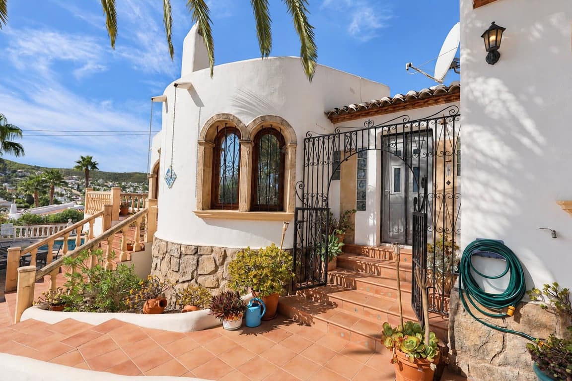 3 soveværelse Villa til salg i Javea / Xabia med swimmingpool garage - € 625.000 (Ref: 10162522)