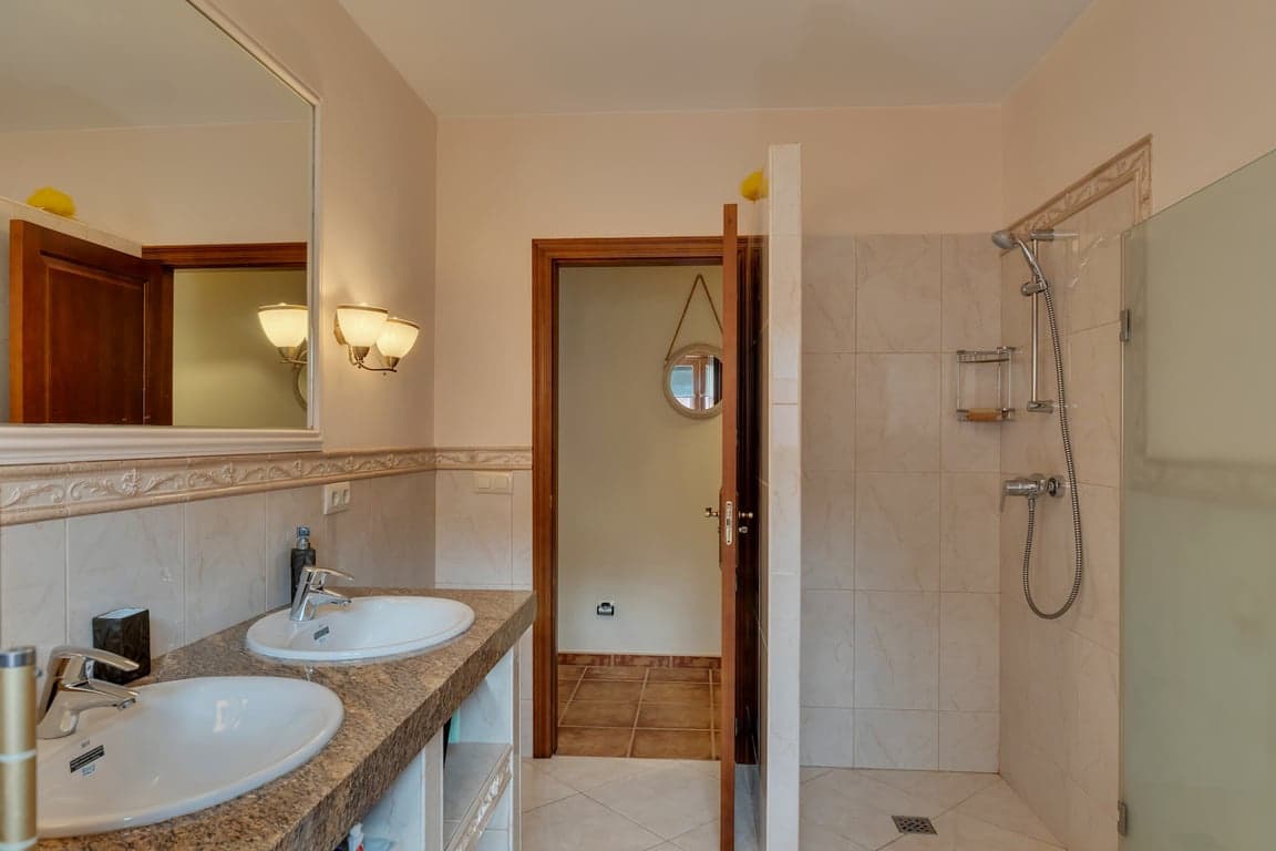 4 Zimmer Villa zu verkaufen in Denia mit Pool Garage - 995.000 € (Ref: 10162527)