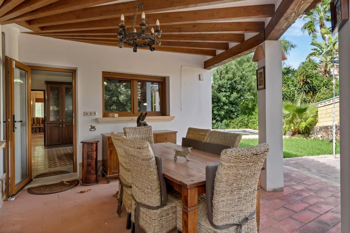 4 Zimmer Villa zu verkaufen in Denia mit Pool Garage - 995.000 € (Ref: 10162527)