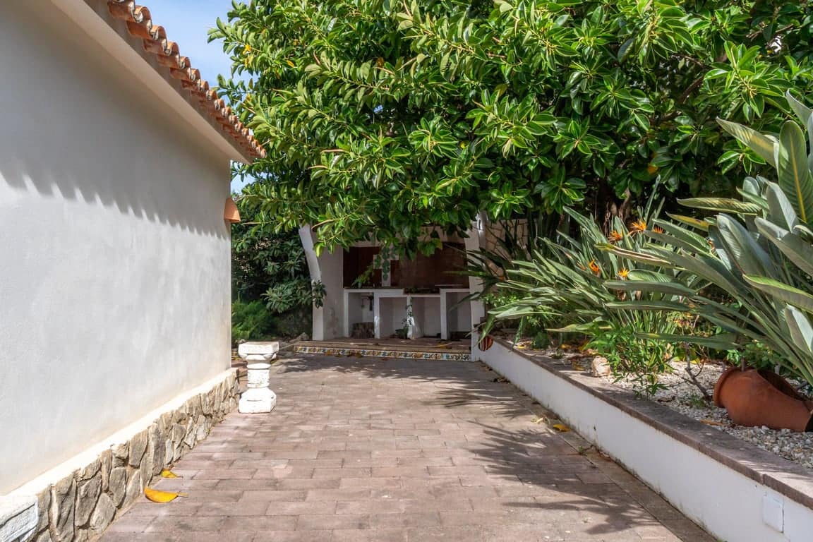 4 Zimmer Villa zu verkaufen in Denia mit Pool Garage - 995.000 € (Ref: 10162527)