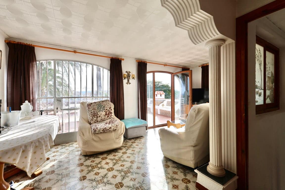 7 bedroom Villa for sale in Javea / Xabia with garage - € 750,000 (Ref: 10162528)