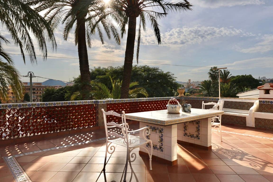 7 bedroom Villa for sale in Javea / Xabia with garage - € 750,000 (Ref: 10162528)