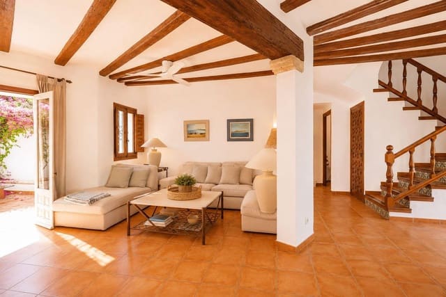 5 quarto Casa em Banda para venda em Javea / Xàbia com piscina - 995 000 € (Ref: 10162531)