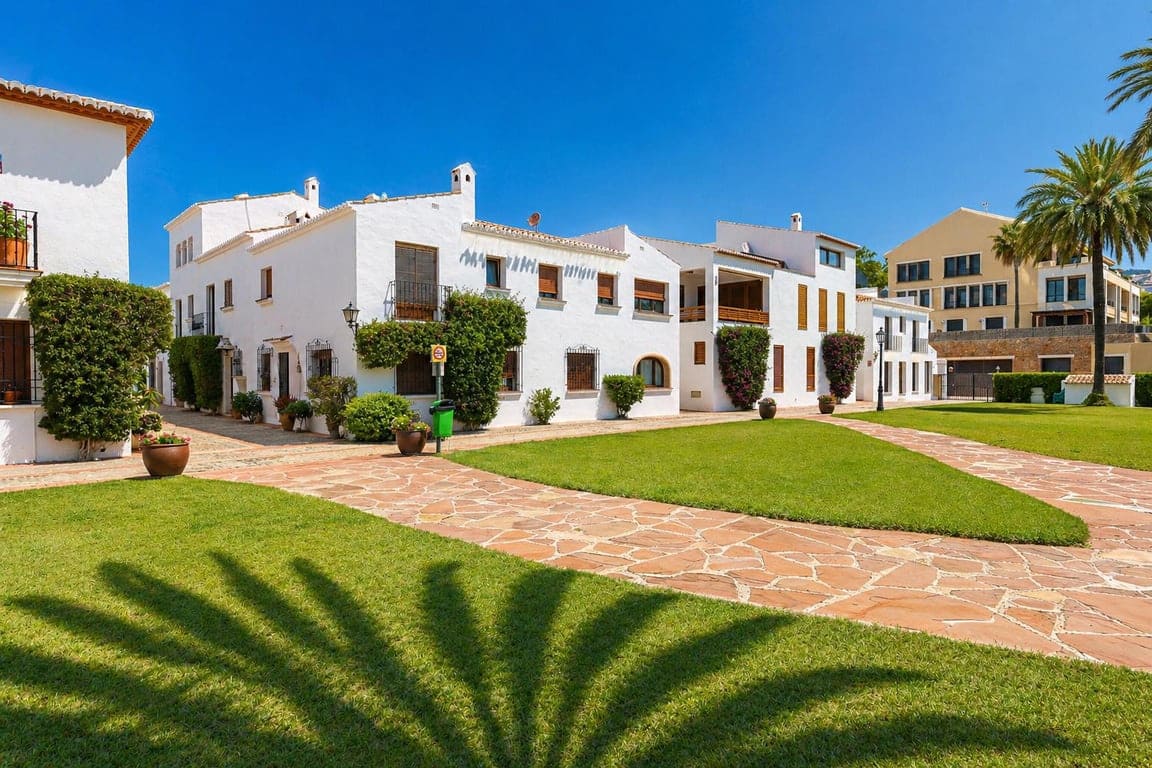 5 quarto Casa em Banda para venda em Javea / Xabia com piscina - 995 000 € (Ref: 10162531)